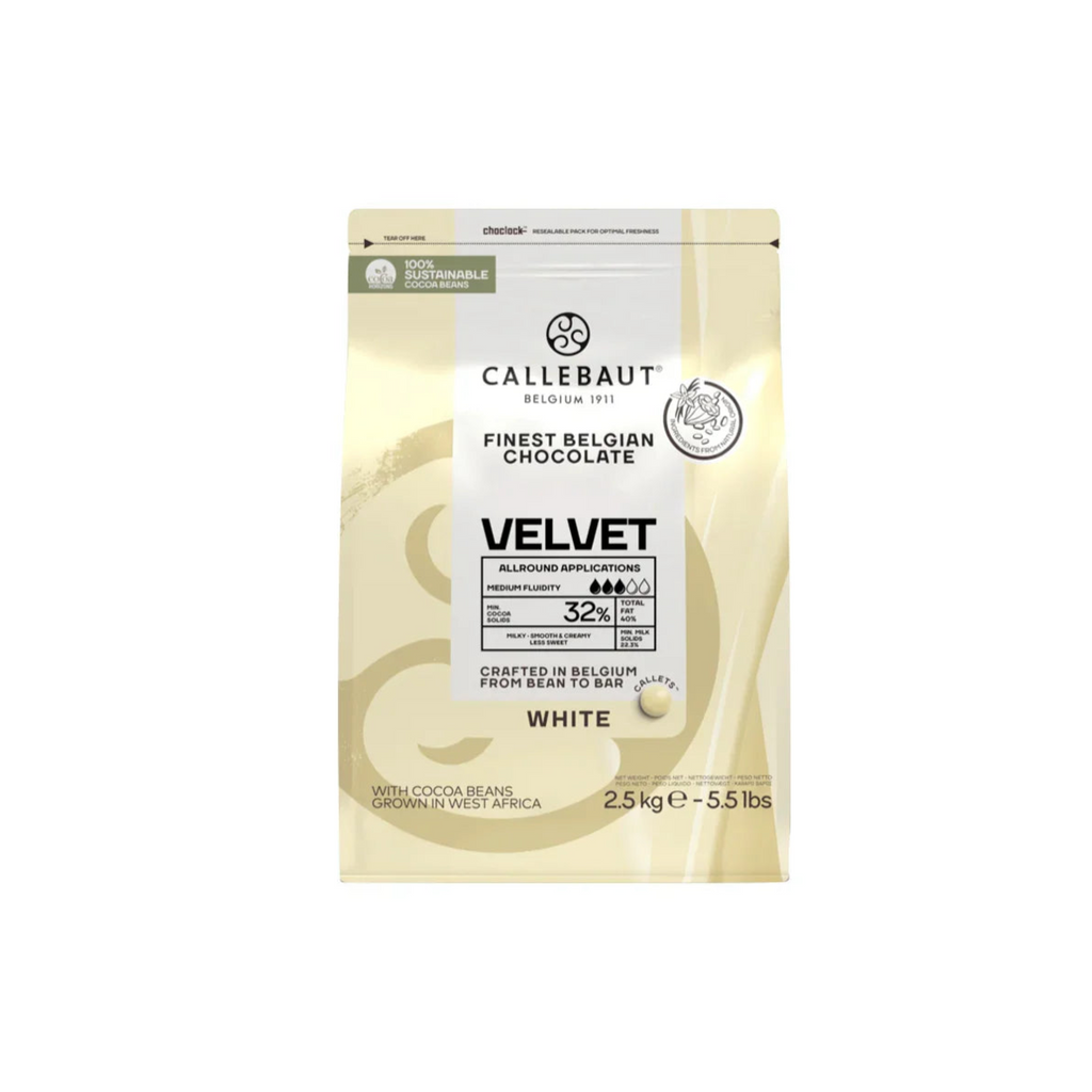 Bag of unitedbakerysupplies Velvet White Couverture Callets 32% Belgian chocolate, 2.5kg